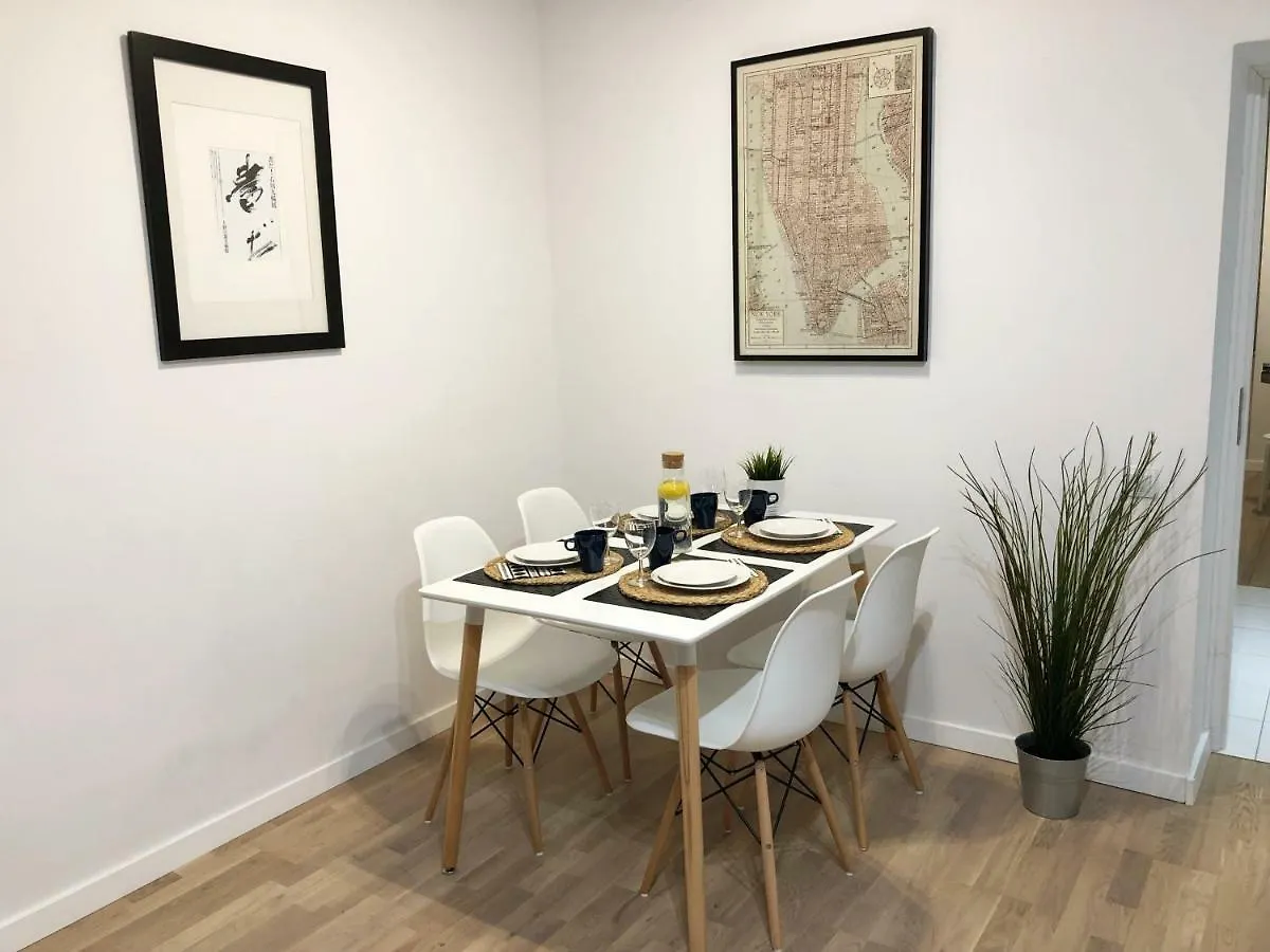 Apartament Solidarnosci 131A By Homeprime Warszawa